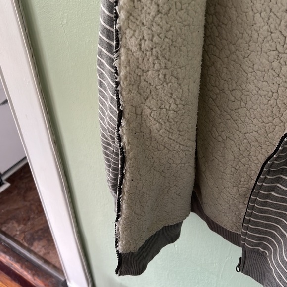 Striped shearling jacket - Picture 3 of 3